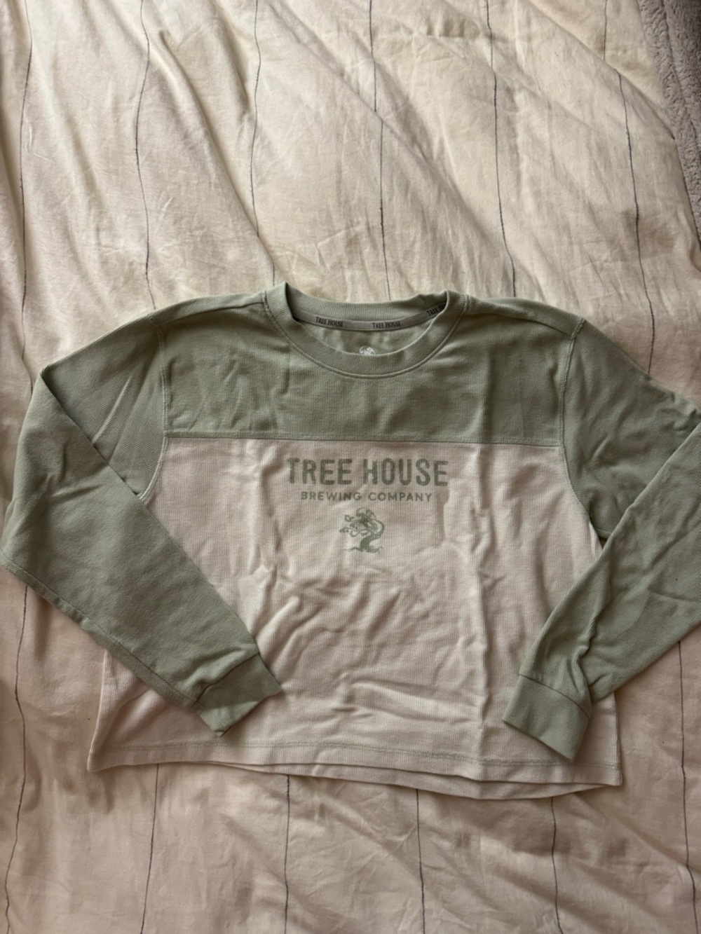 Tree House Brewing Co. Two-Tone Green Long Sleeve Tee